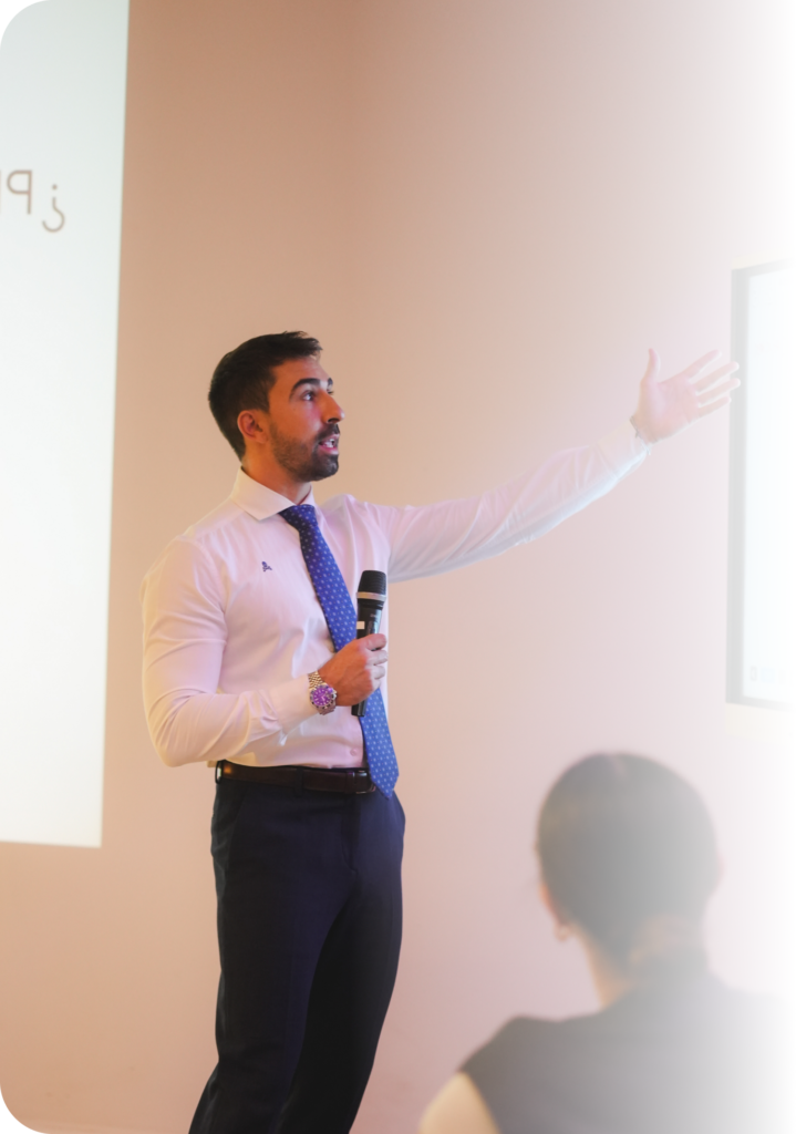 Ricardo_rimasolucionesfinancieras_hablando