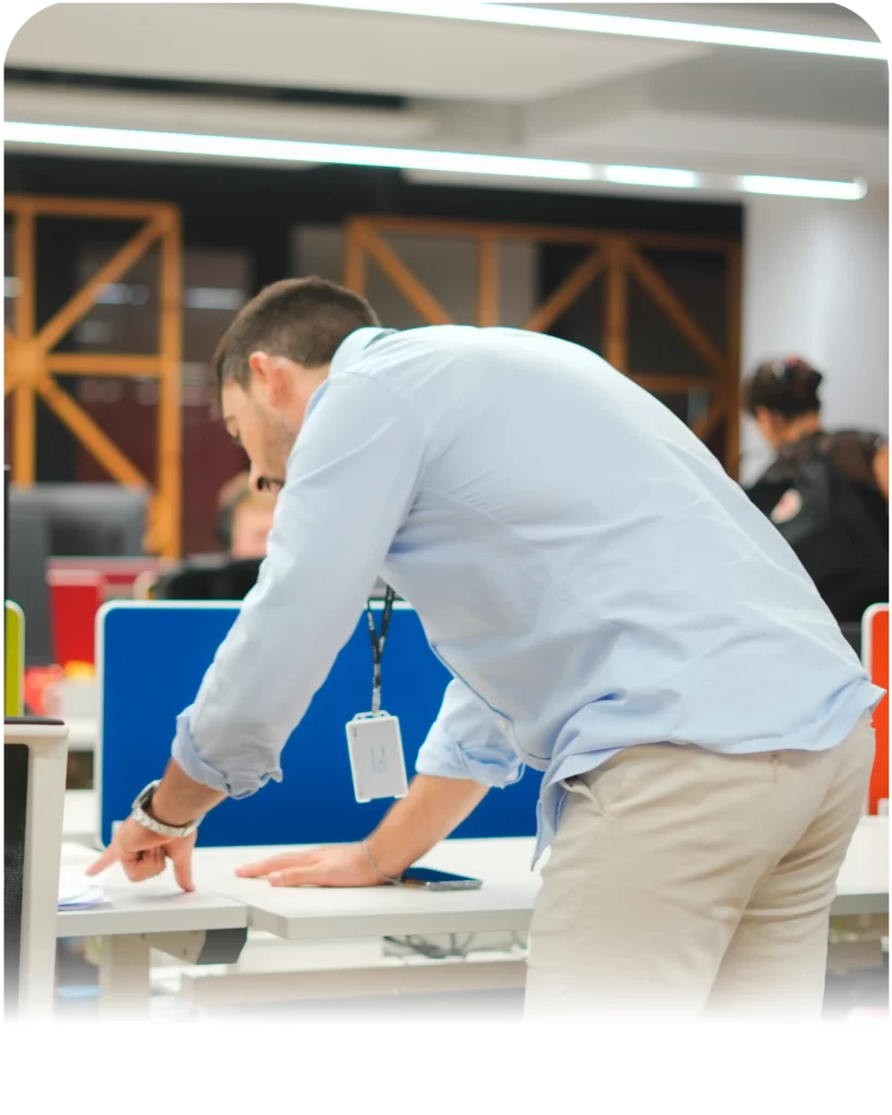 Ricardo_RIMA_explicando_Vertical